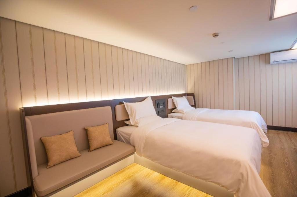 Hanting Hotel Guangzhou Tianhe Экстерьер фото